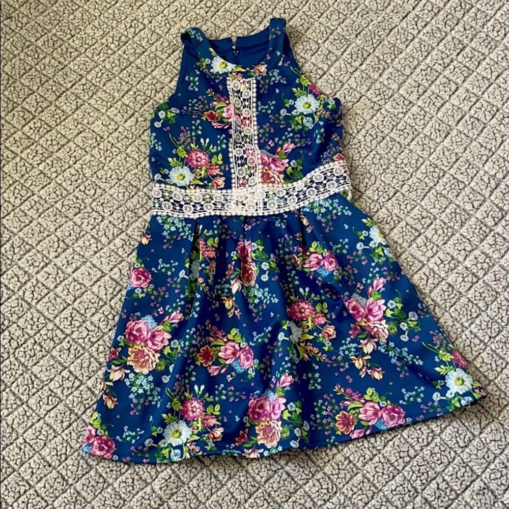 IZ girl from Kohls dress